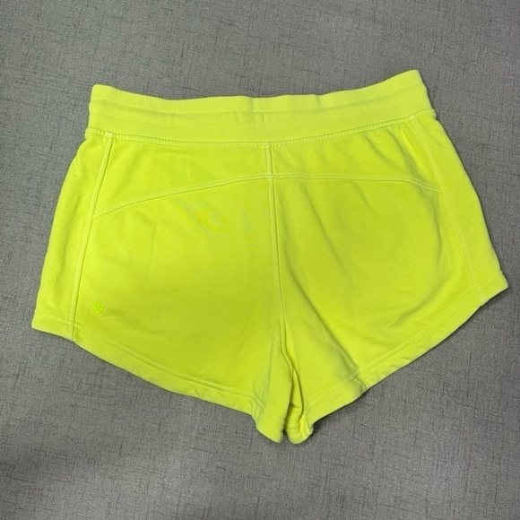 Lululemon Inner Glow High Rise Shorts Neon Yellow Highlighter Short Size 12 - Picture 6 of 8